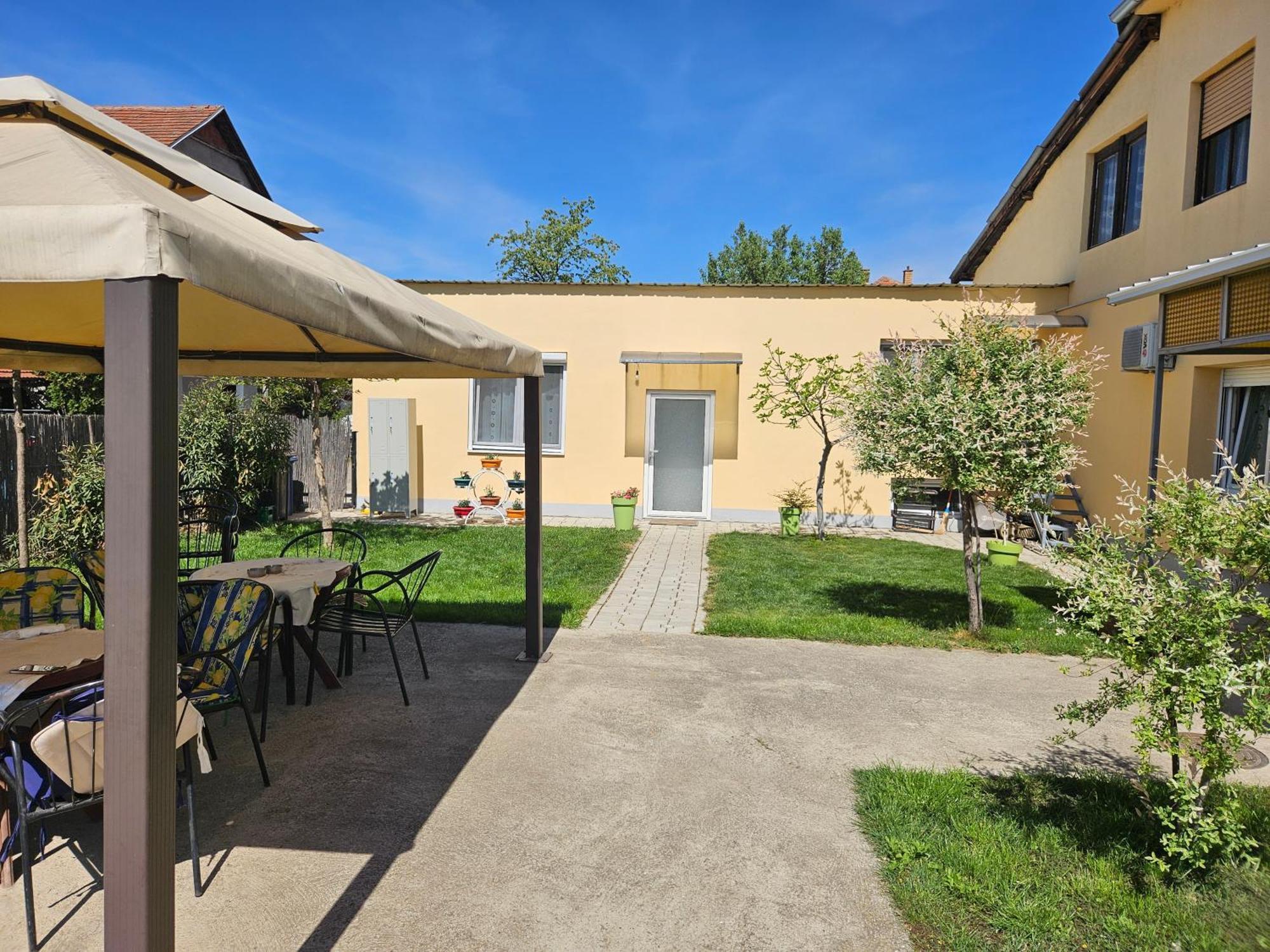 Apartments Kuca Aleksic Ниш Екстер'єр фото